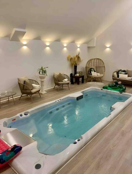 Island Seaview Villa With Swim Spa & Sauna Rothesay Exterior foto